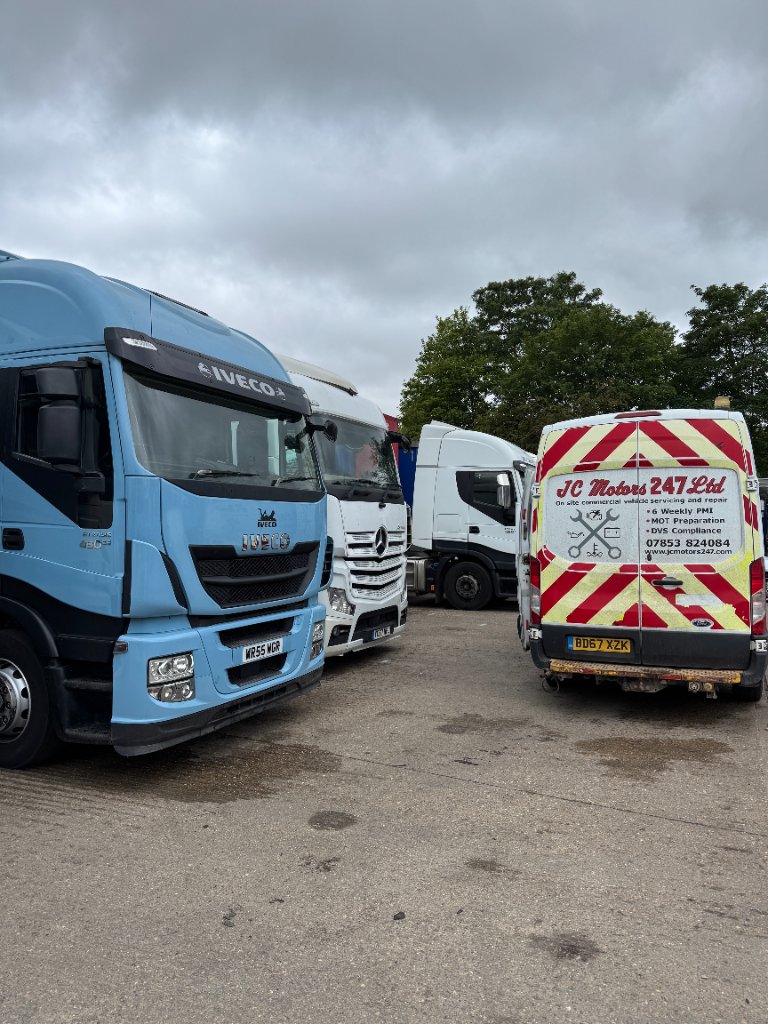Courier & Logistics Fleets